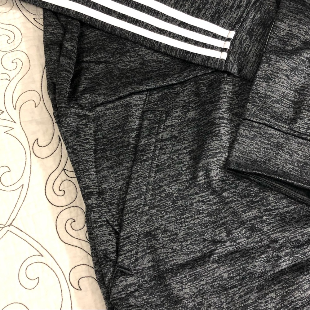 Men’s NWT Adidas Full Zip Sweatshirt With Hoodie - Picture 8 of 8